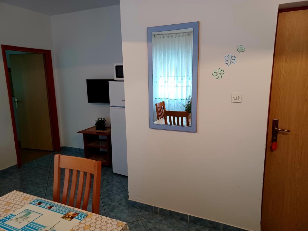 Apartment Prskalo - Vodice Buitenkant foto