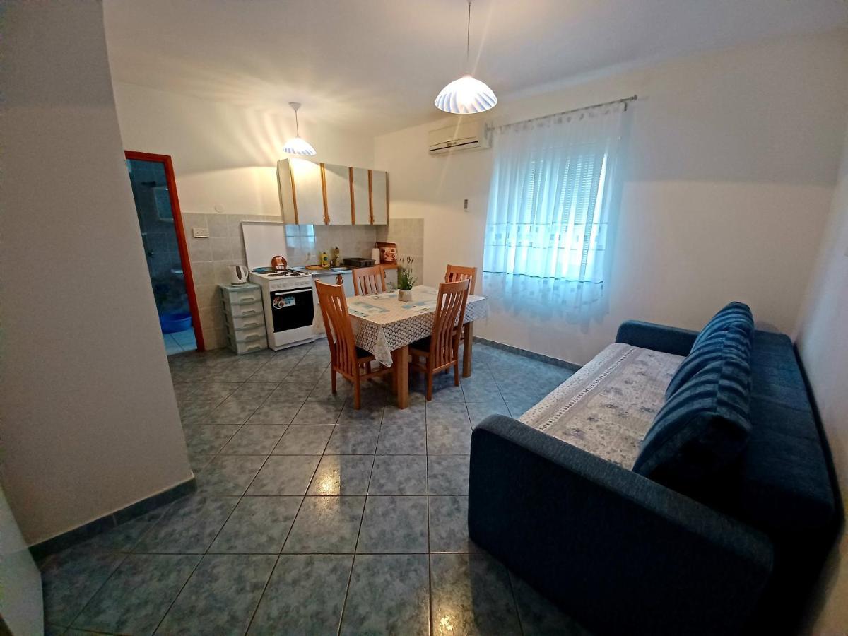 Apartment Prskalo - Vodice Buitenkant foto